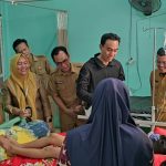 Kabut Asap Melanda, Puskesmas Tulung Selapan Edukasi Warga dan Bagikan Masker